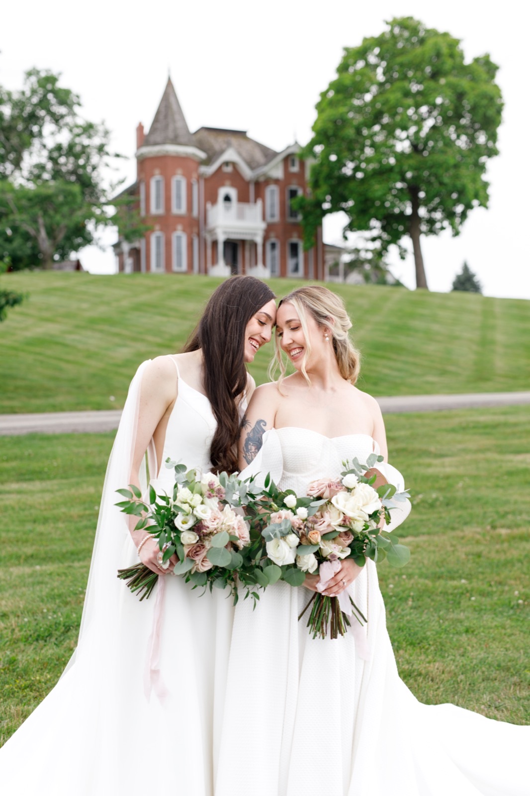 Hannah wedding florals