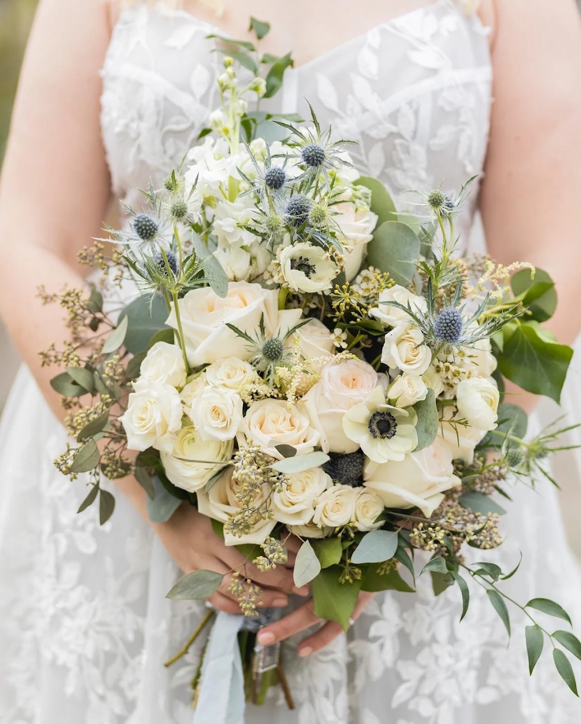 Choosing Wedding Flowers by Season